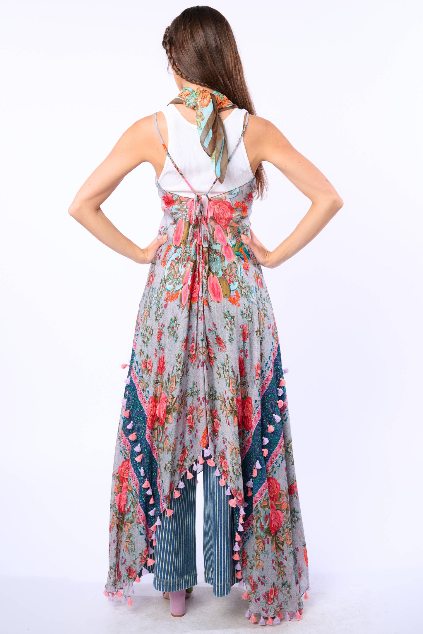 Aratta Travel in Style Dress: Slate Floral