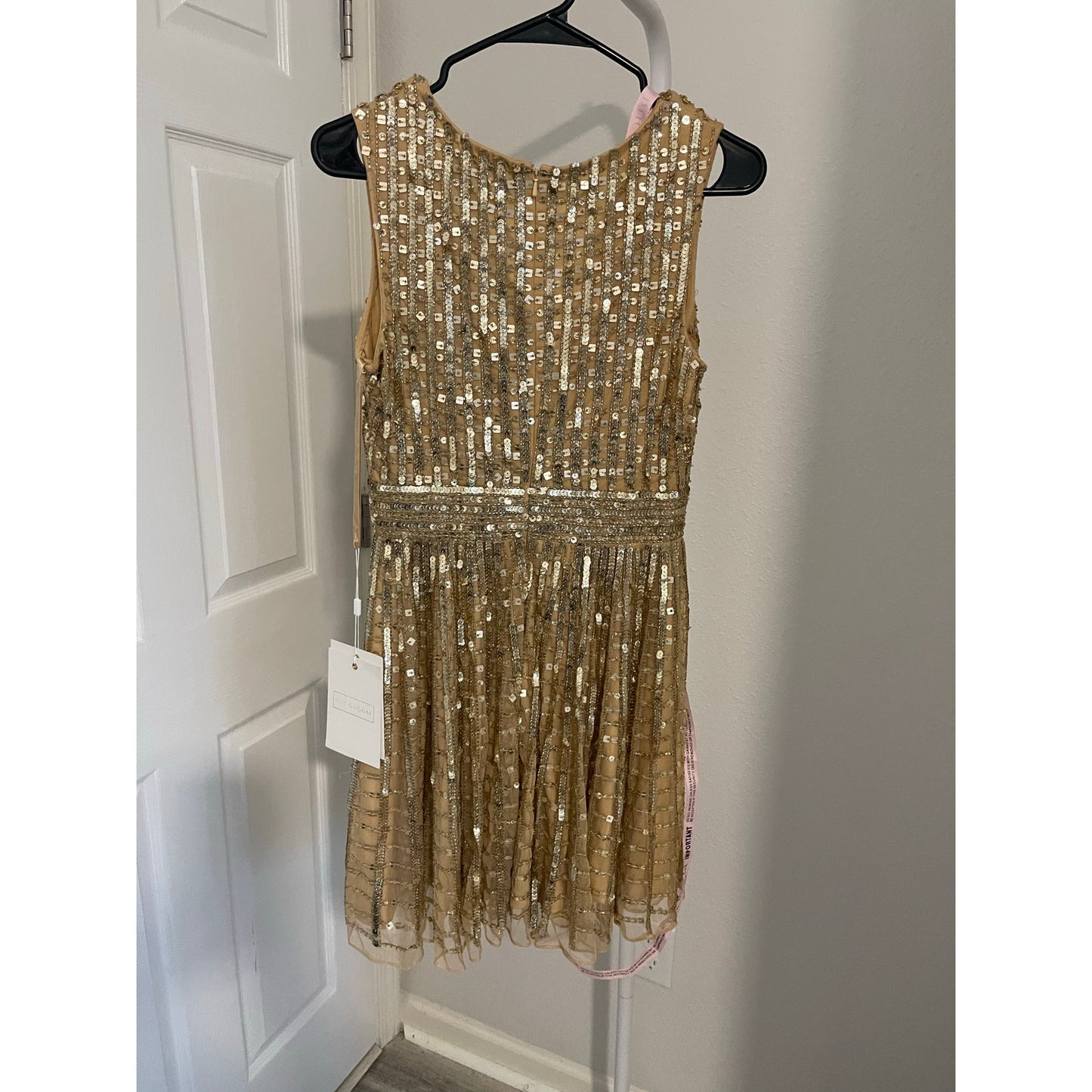 Mac Duggal Embellished Sleeveless V Neck A Line Cocktail Dress