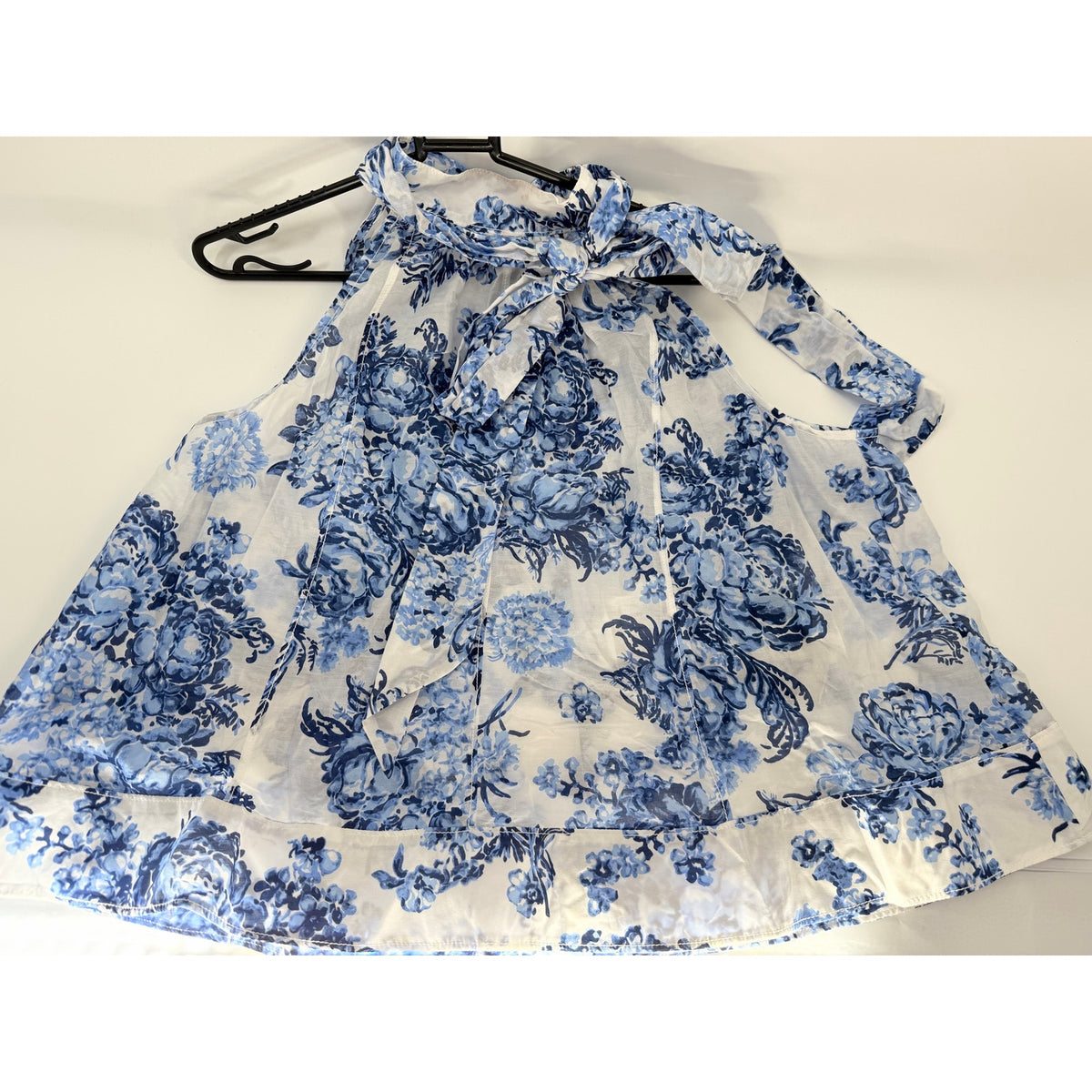 Cinq á Sept Coastal Bouquet Rashan Top