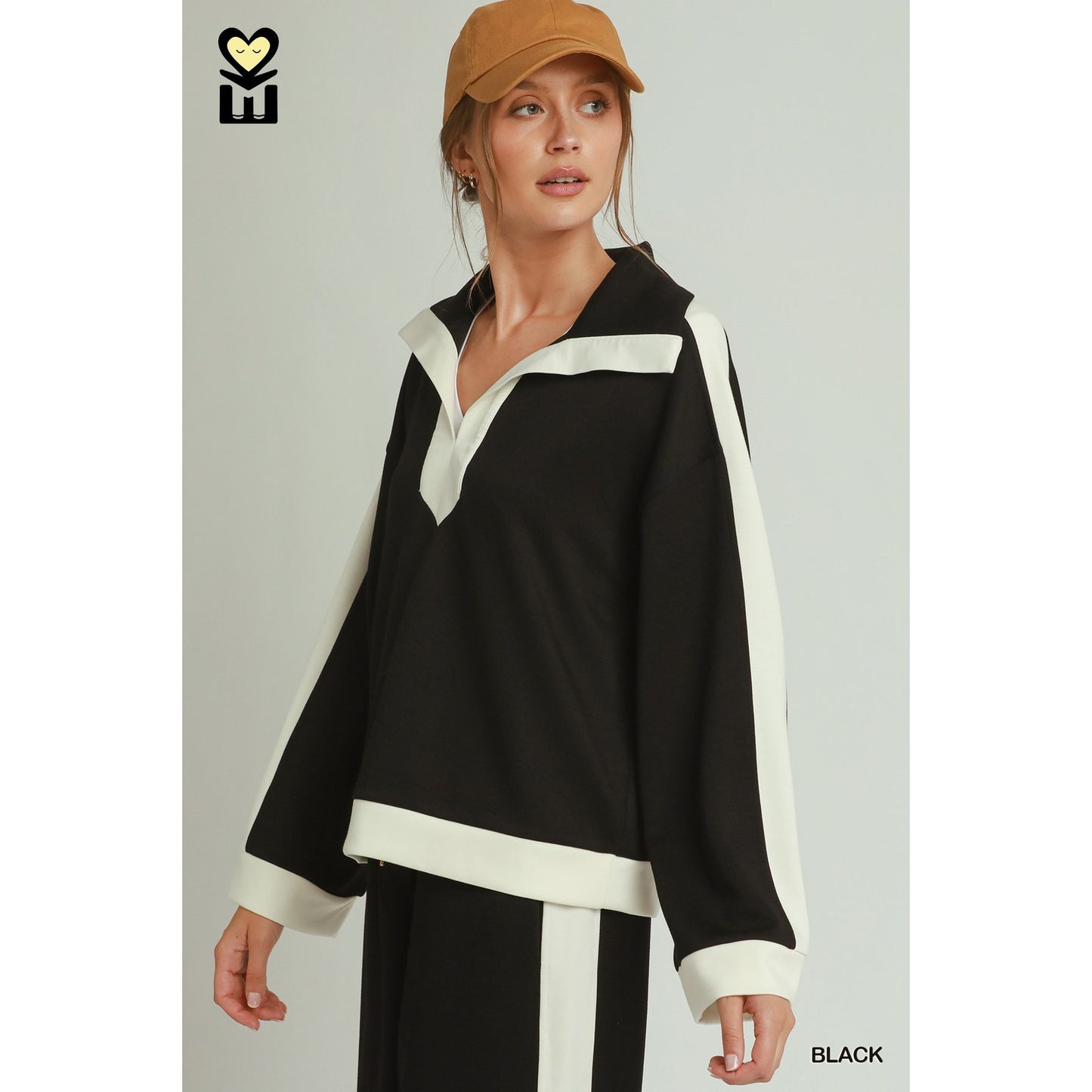 Umgee Black LUXEKNIT Contrast Collar Top