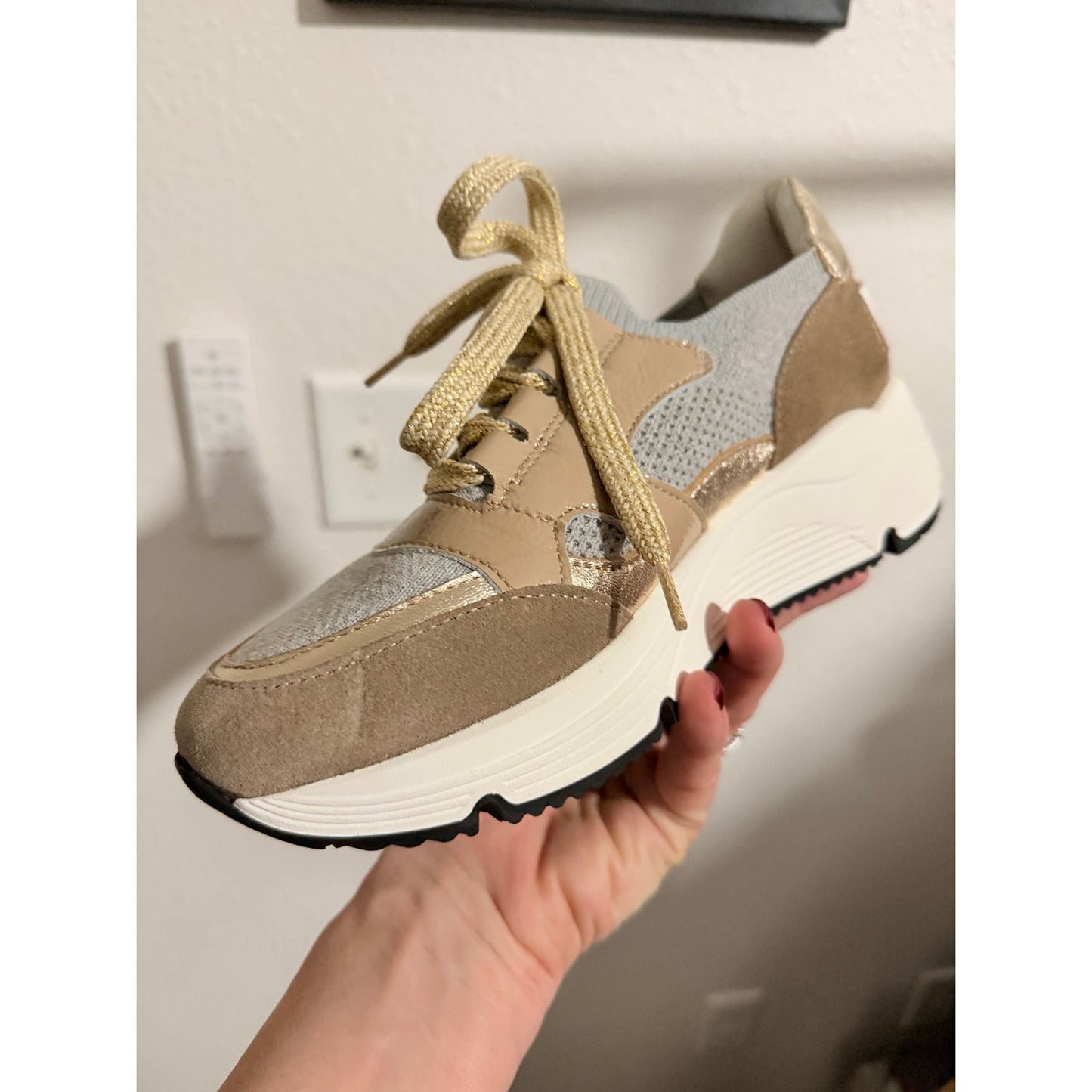 Vaddia Bookie Taupe Fashion Sneaker