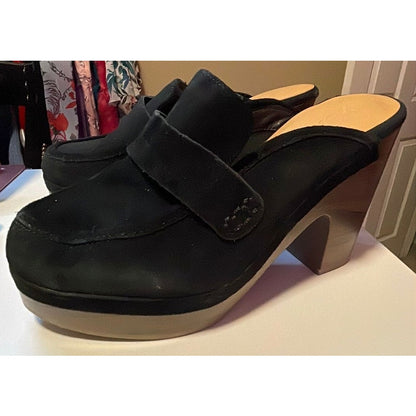 Splendid Black Clogs