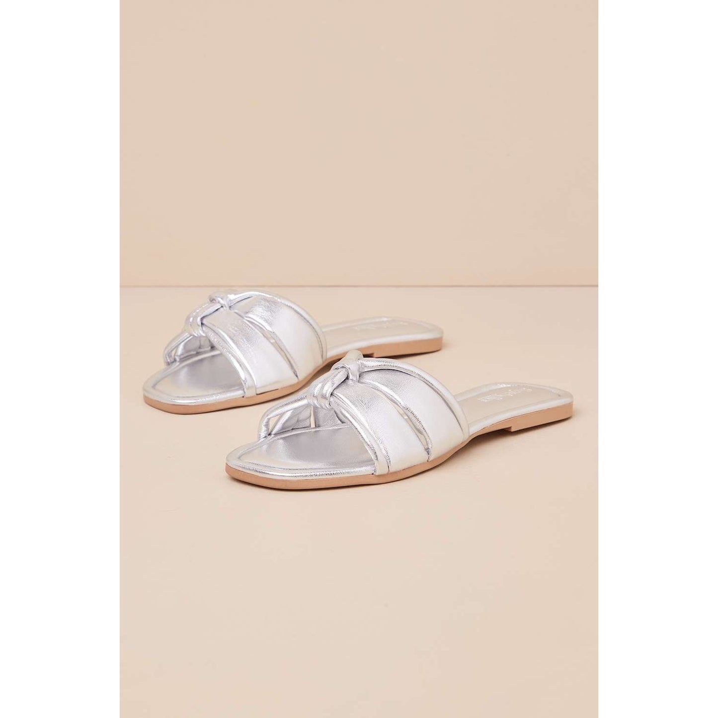 Seychelles Shades of Cool Silver Metallic Knotted Flat Slide Sandals