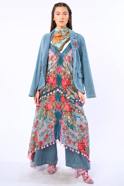 Aratta Travel in Style Dress: Slate Floral