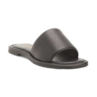 Coconut by Matisse Moonlight Slide Sandal in Black