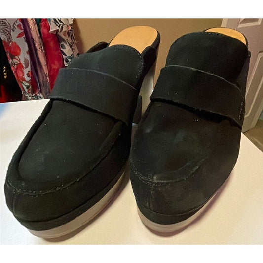Splendid Black Clogs