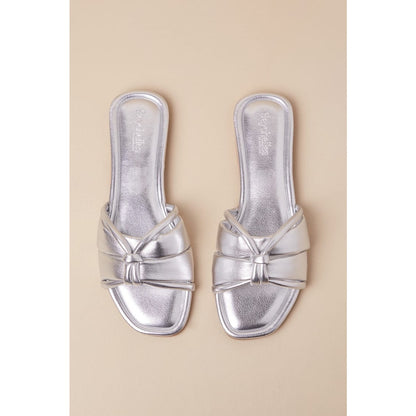 Seychelles Shades of Cool Silver Metallic Knotted Flat Slide Sandals