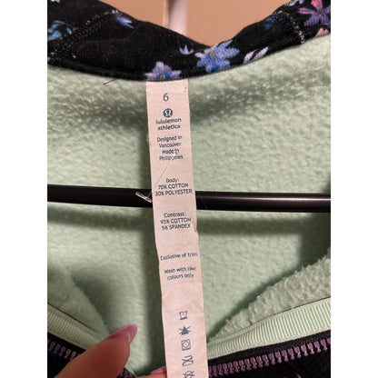 Lululemon Women's Black Floral Scuba Long Sleeve Full Zip Hoodie Size 6