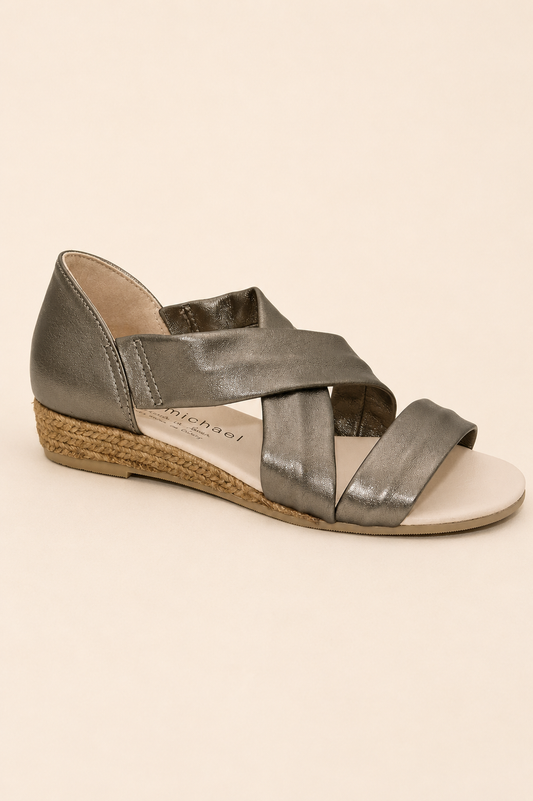 ERIC MICHAEL NETTIE WOMEN'S SANDAL in Metallic