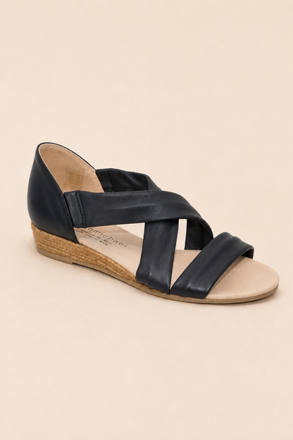 ERIC MICHAEL NETTIE WOMEN'S SANDAL in Black