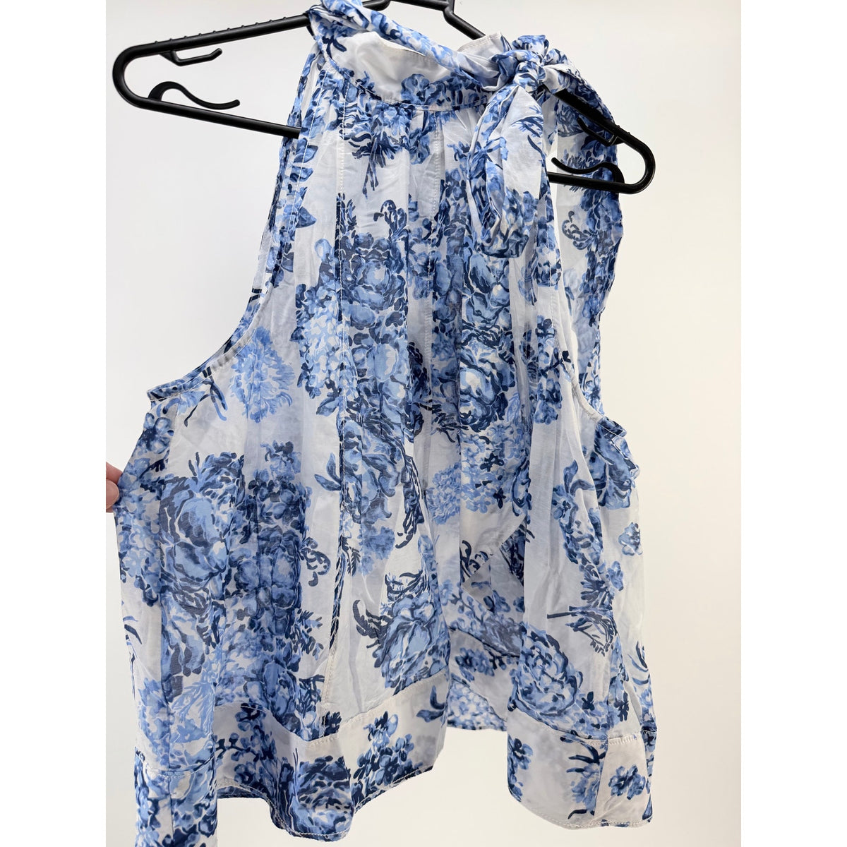 Cinq á Sept Coastal Bouquet Rashan Top