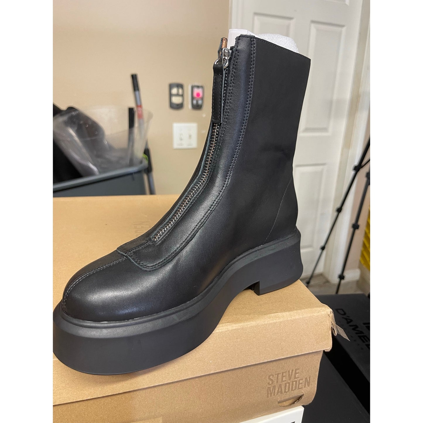 Steve Madden Jones Black Leather Boot