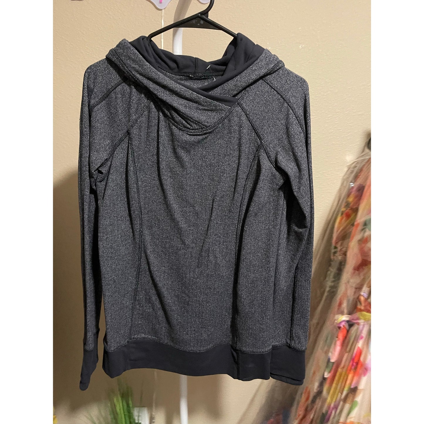 Lululemon Black & Grey Herringbone Hooded Pullover