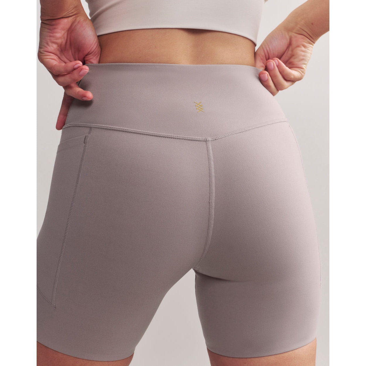 RHONE Taupe Mist Revive 6" Short