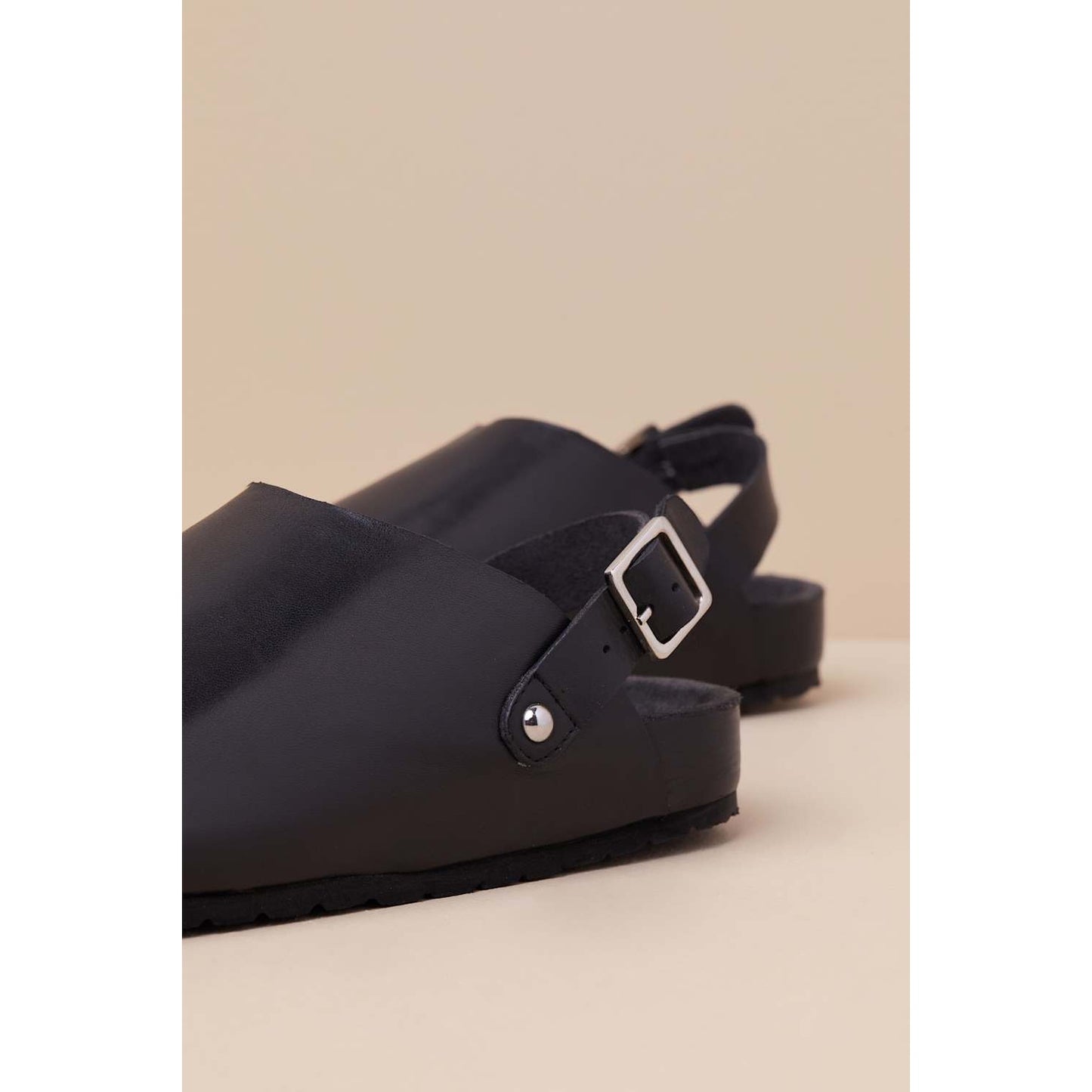 Seychelles Buckle Up Black Leather Slingback Slip-On Clogs