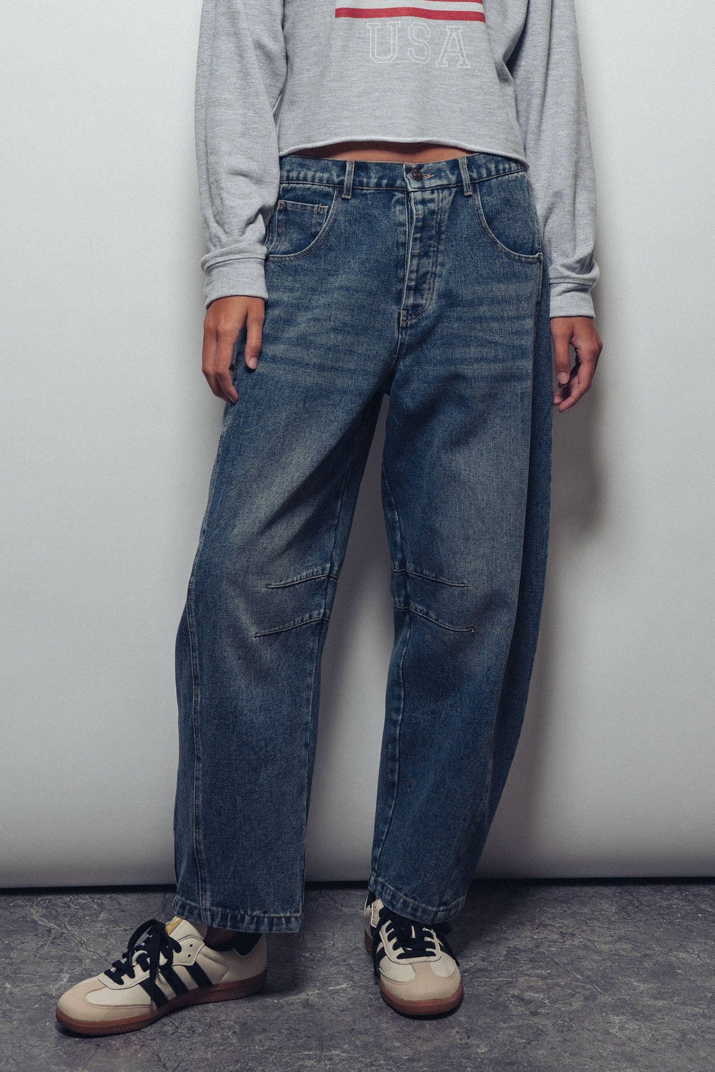 Urban Daizy Light Dirty Wash Barrel Leg Jeans